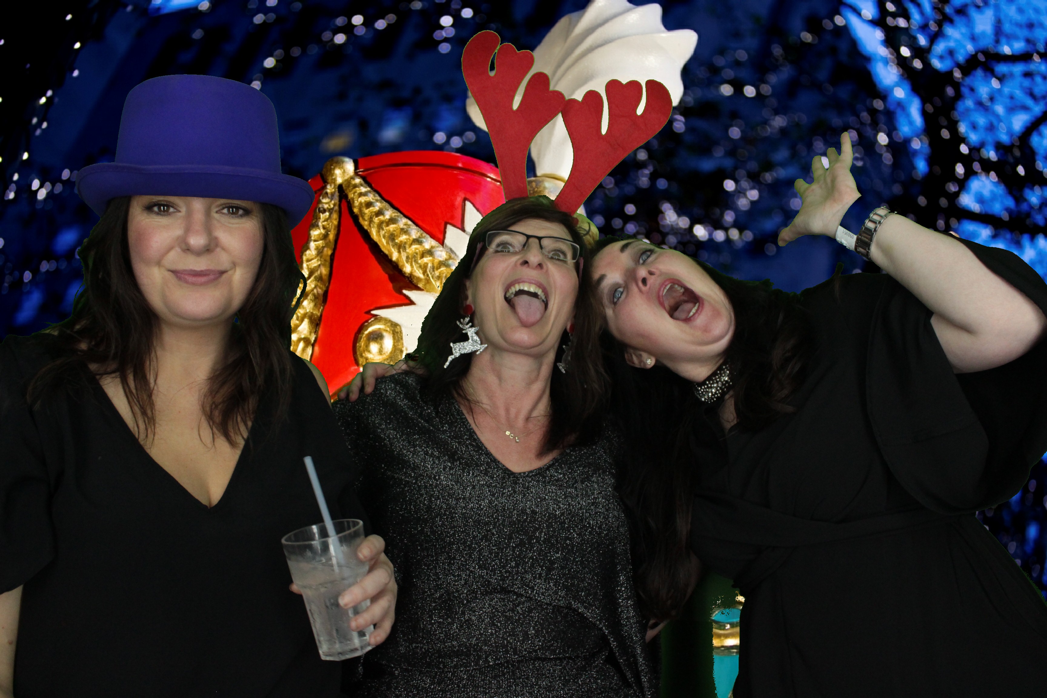 One Line Christmas Party | View more photos from the event at gallery.myphotoboothexperience.co.uk/u/MyPhotoBoothExperienceLtd/One-Line-Christmas-Party